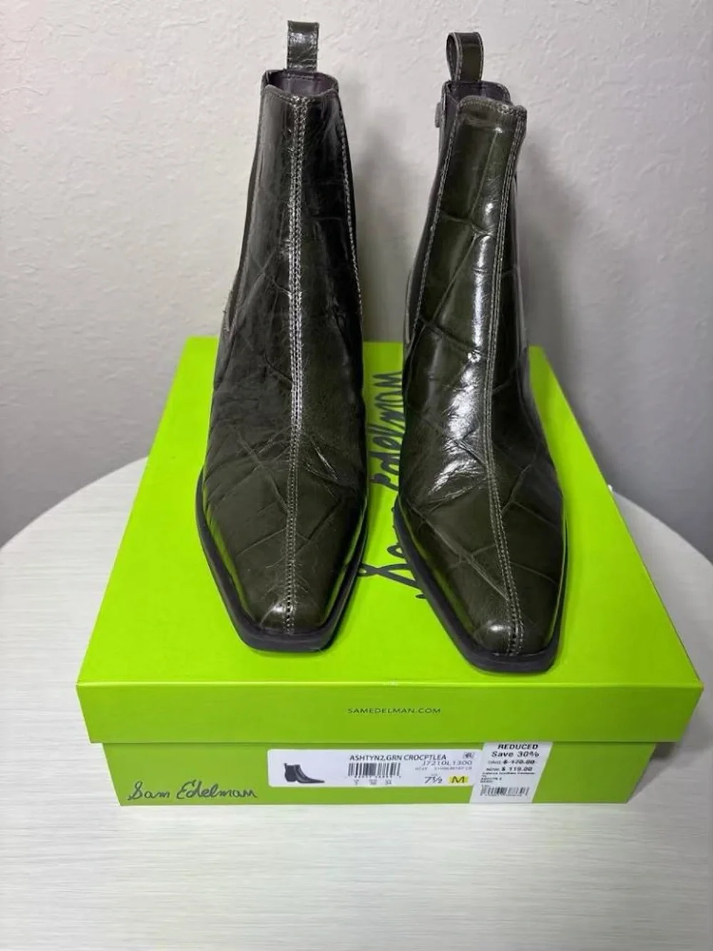 Sam Edelman new box